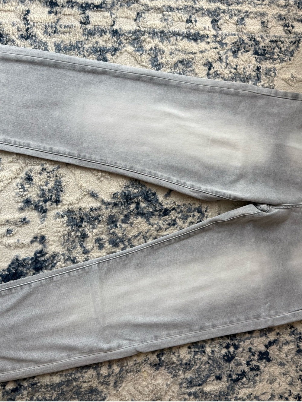 Dior Women's Skinny Jeans in Light Gray Wash